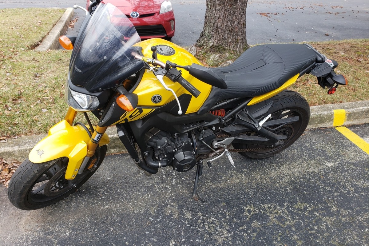 2015 Yamaha FZ-09, 1