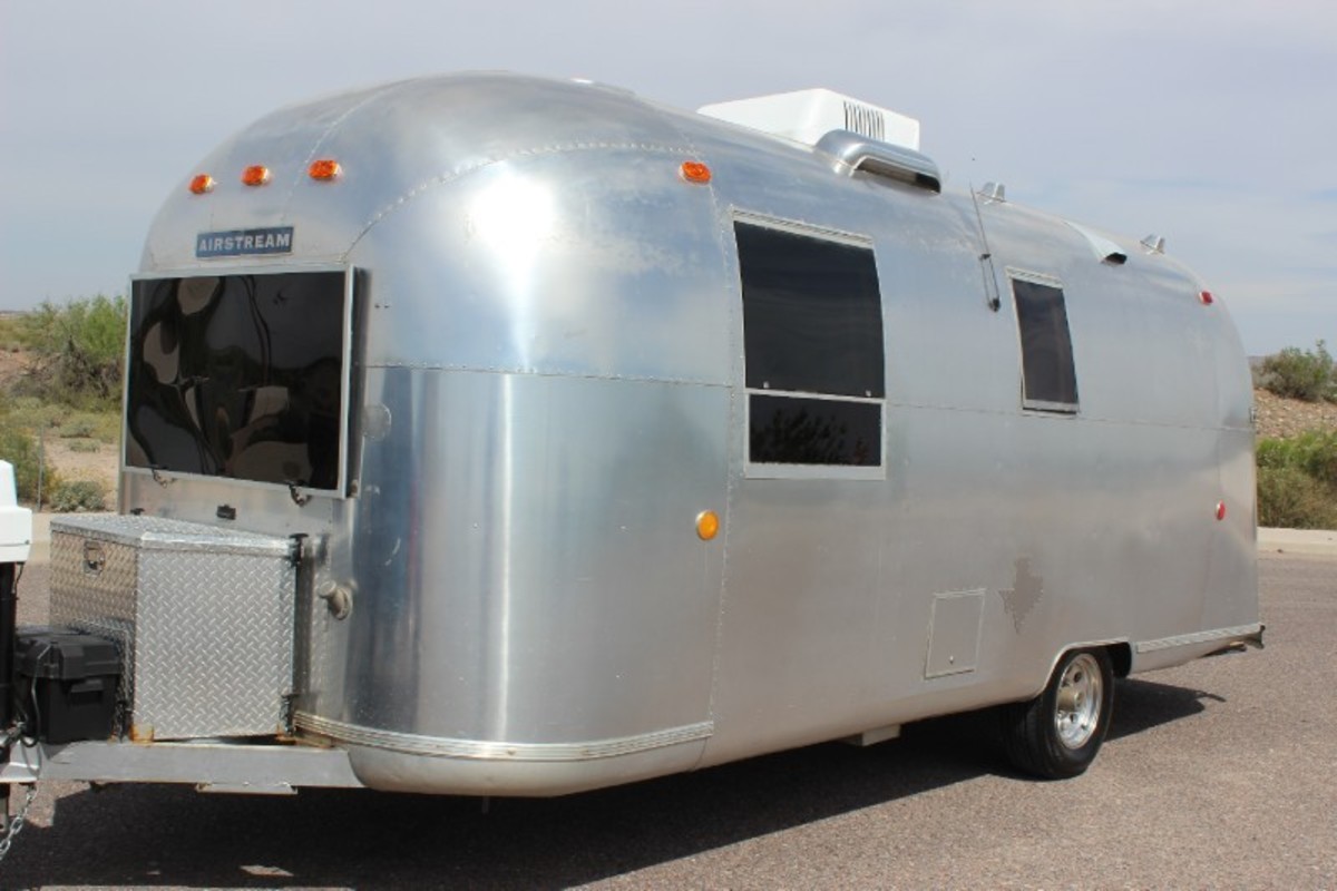 1968 Airstream Safari Land Yacht, 0
