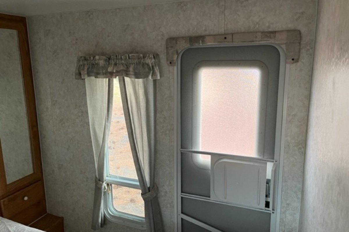 2004 Wildwood Lite by Forest River T25 SL Northwest Edition, 7