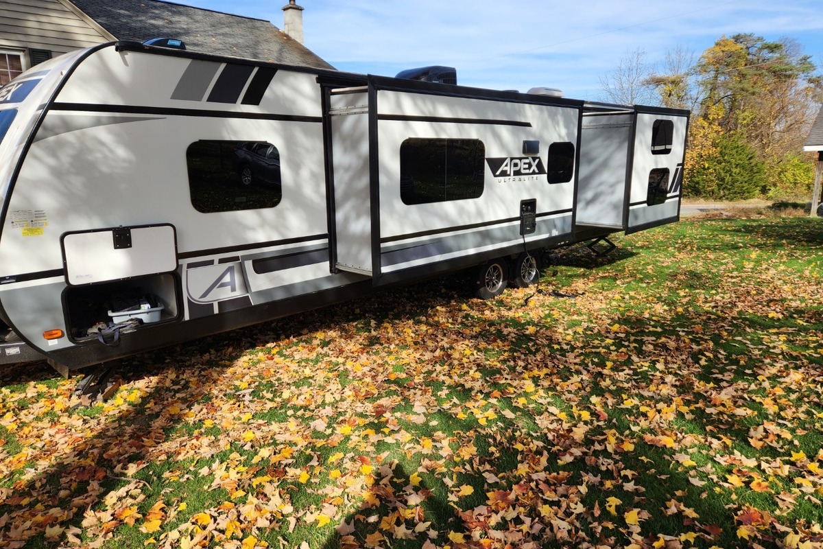 2021 Coachmen Apex 300 BHS, 0