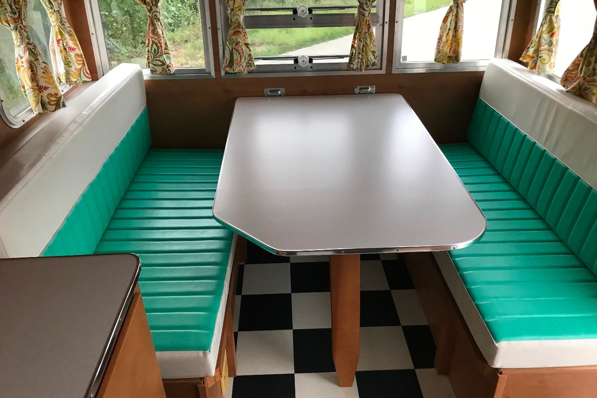 2015 Shasta Airflyte 16 Reissue, 12