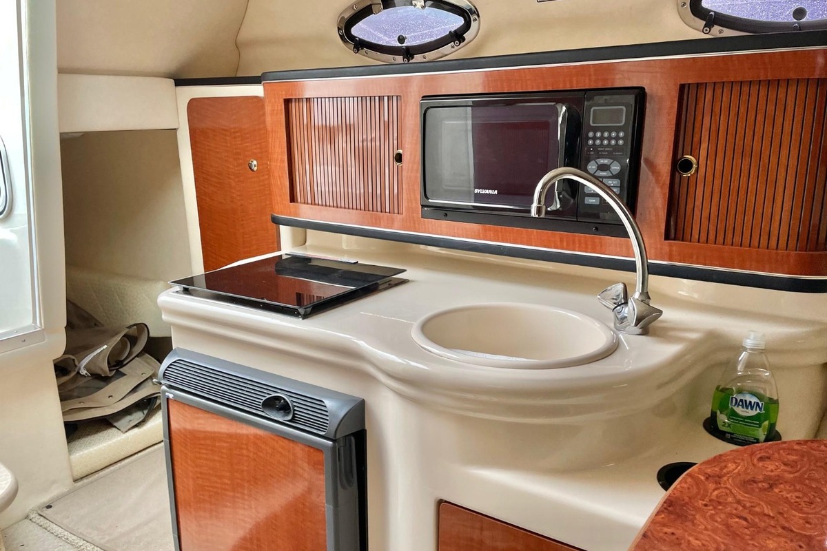 2004 Sea Ray 260 Sundancer, 3