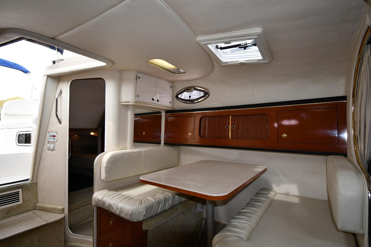 2001 Sea Ray 290 Sundancer, 26