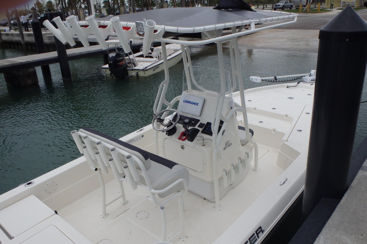 2016 Skeeter SX240, 8