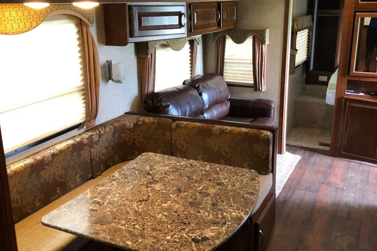 2014 Keystone Laredo 303TG, 16
