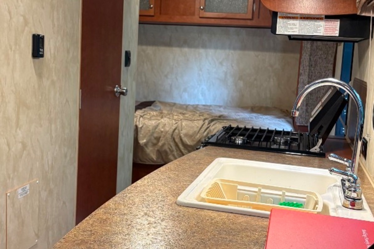 2017 Northwood Nash 17K Standard, 5