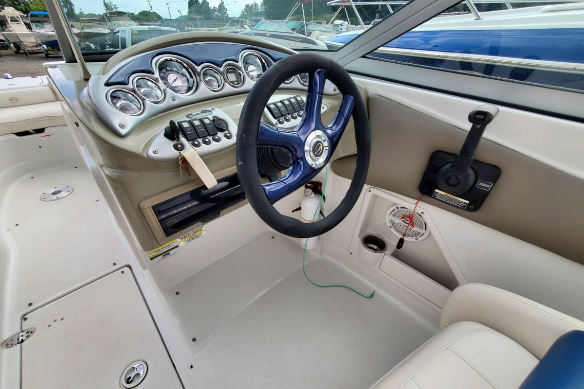 2007 Crownline 220 EX, 4