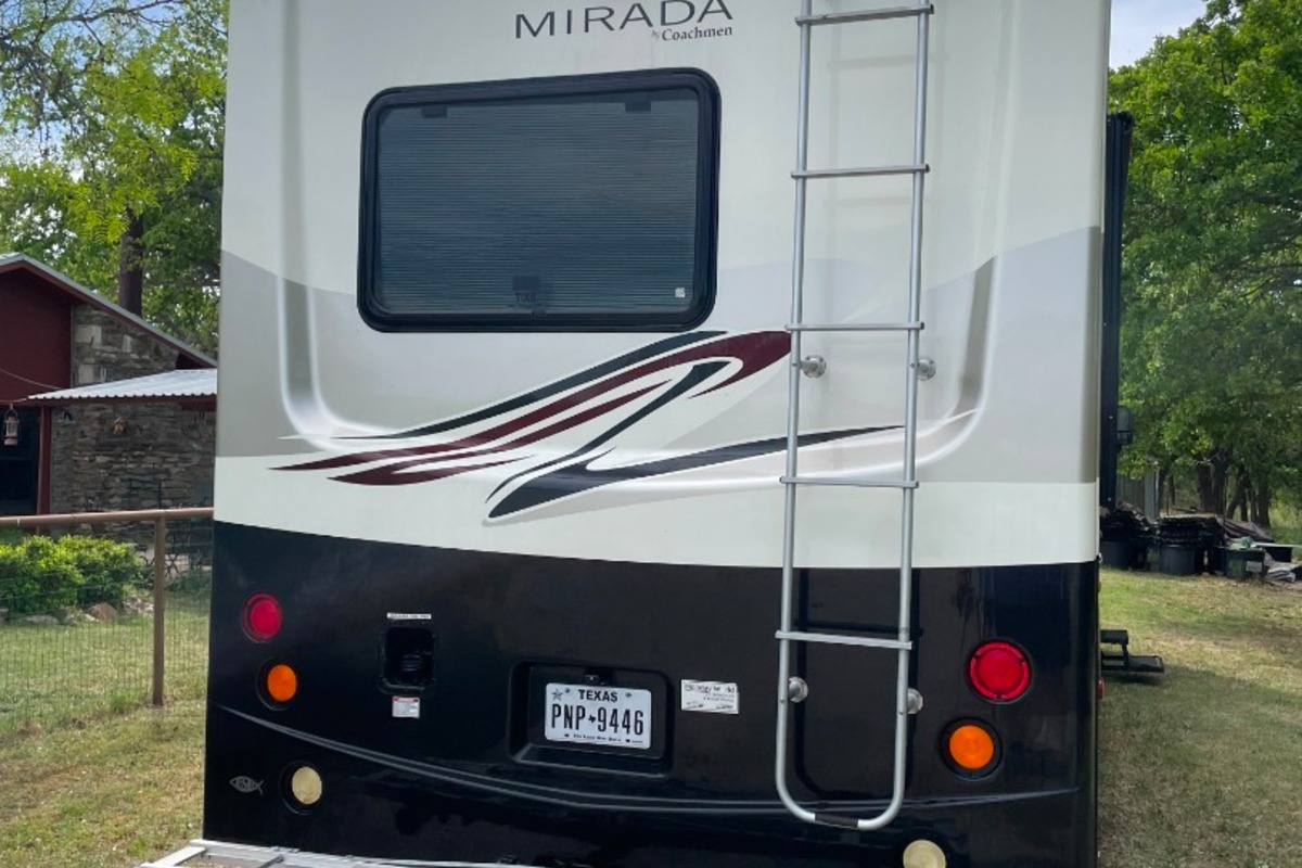 2014 Coachmen Mirada 29DS, 3