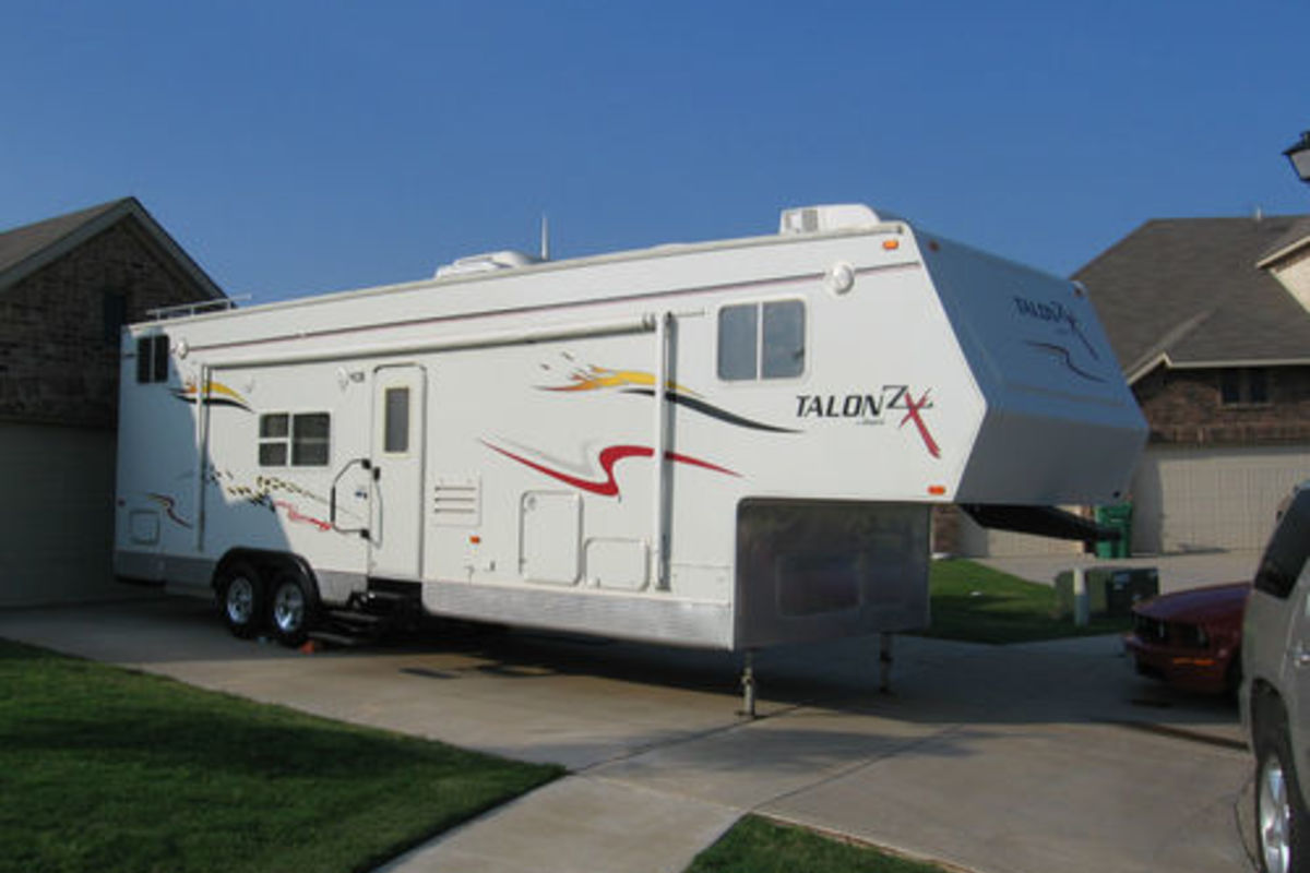 2005 Jayco Talon F33X, 1