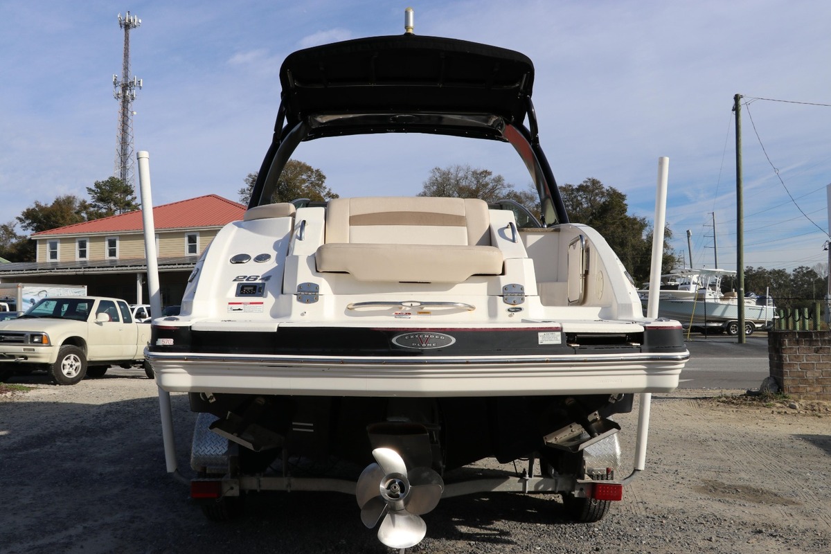 2011 Chaparral 264 Sunesta, 4
