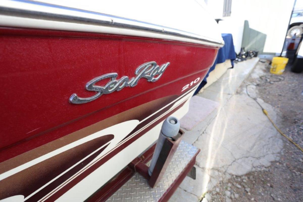 1997 Sea Ray 21, 2