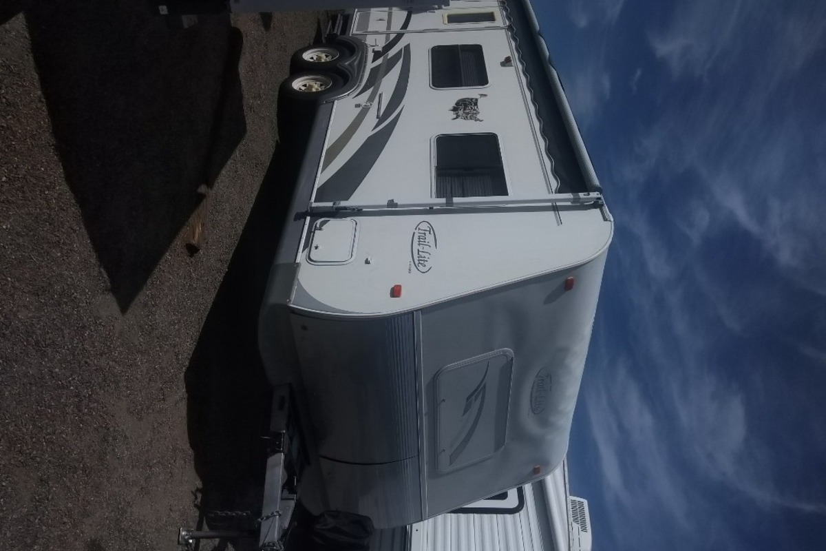 2006 R-Vision Trail Lite 8230, 1