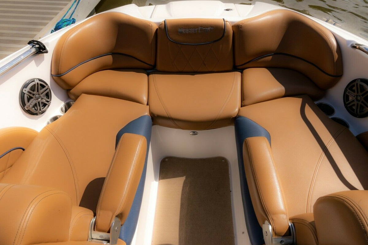 2012 MasterCraft X25, 12