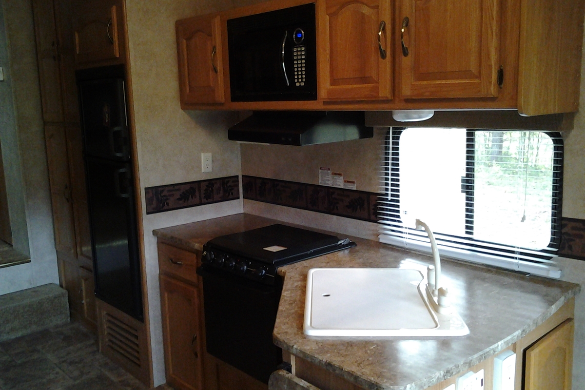 2012 keystone Springdale 279 drls in Breitung Twp, MI