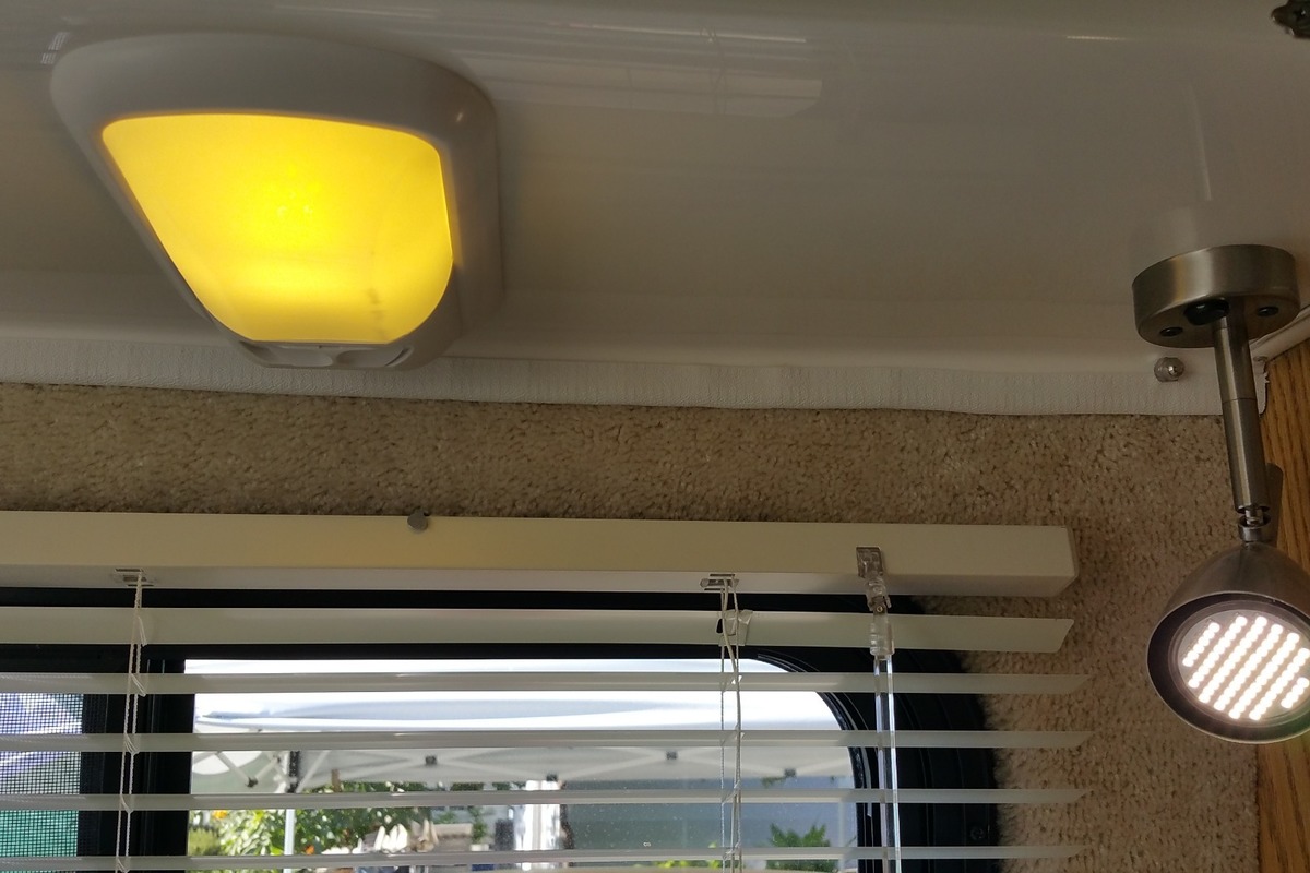 2016 Casita Casita-17 Spirit Deluxe, 4