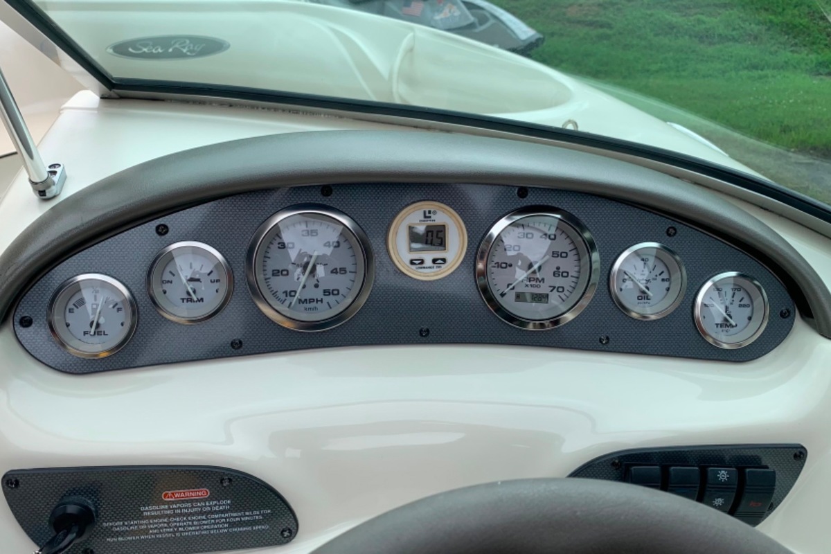 2006 Sea Ray 185 Sport, 10