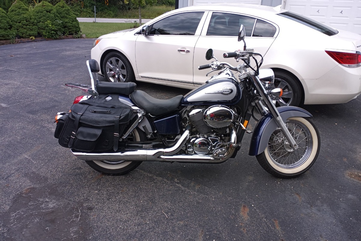 2001 Honda VT750 ACE, 3
