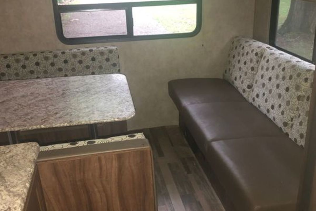 2018 Coachmen Clipper Ulta-lite 21RD, 3