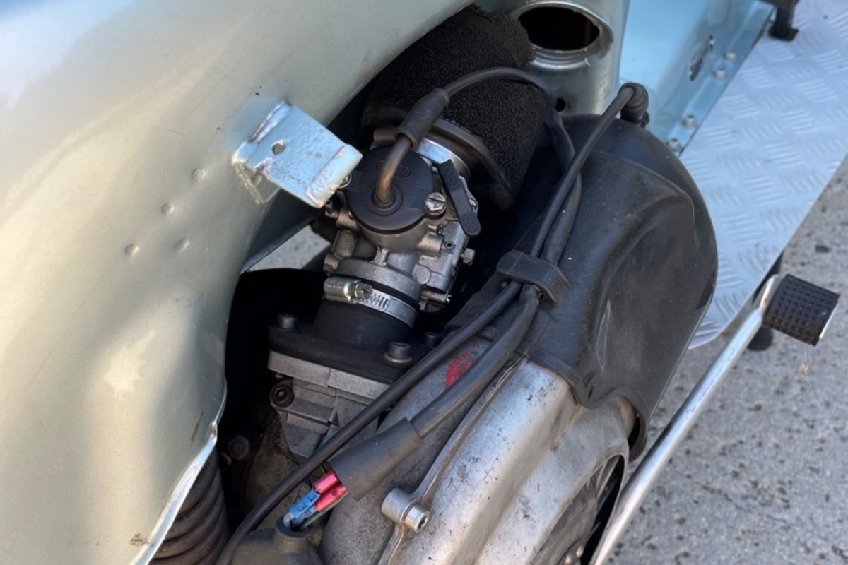 1984 Vespa PX200, 4