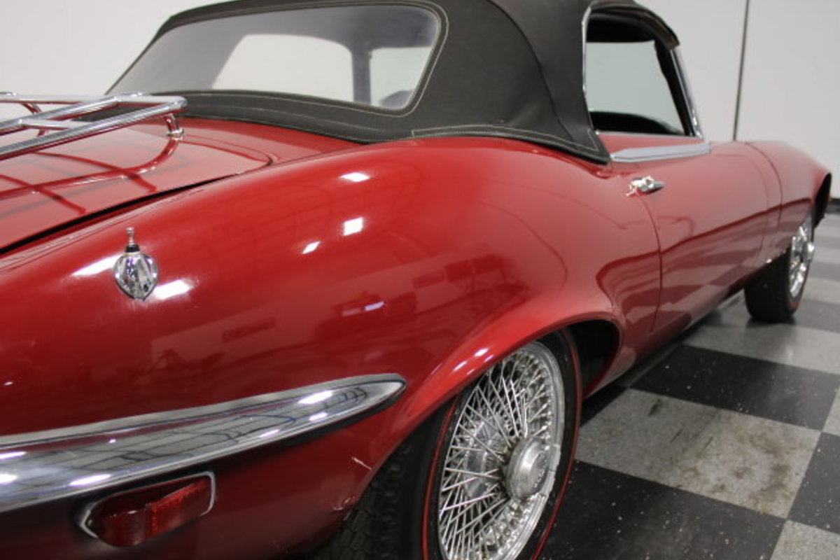 1974 Jaguar XKE, 17