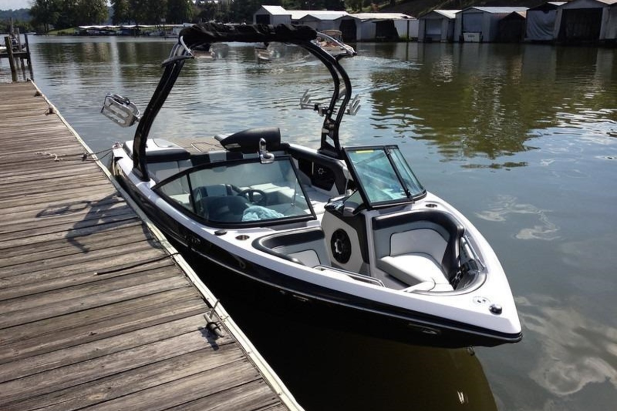 2011 Correct Craft Sport Nautique 200, 0