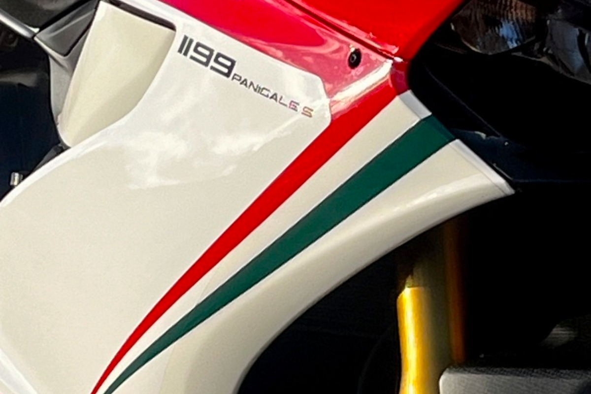 2012 Ducati Panigale S Tricolore, 6