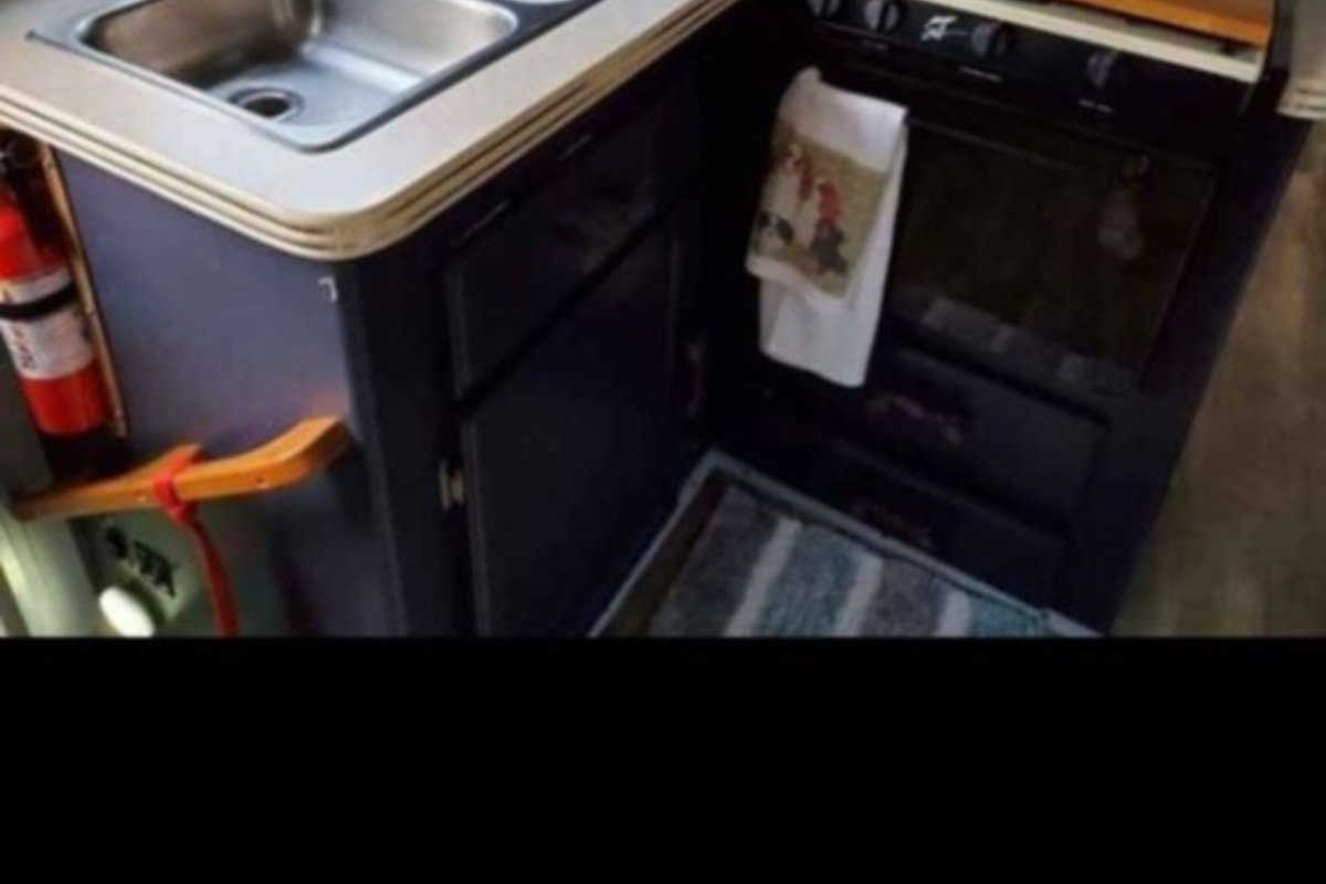 1996 Gulfstream Conquest 102, 11