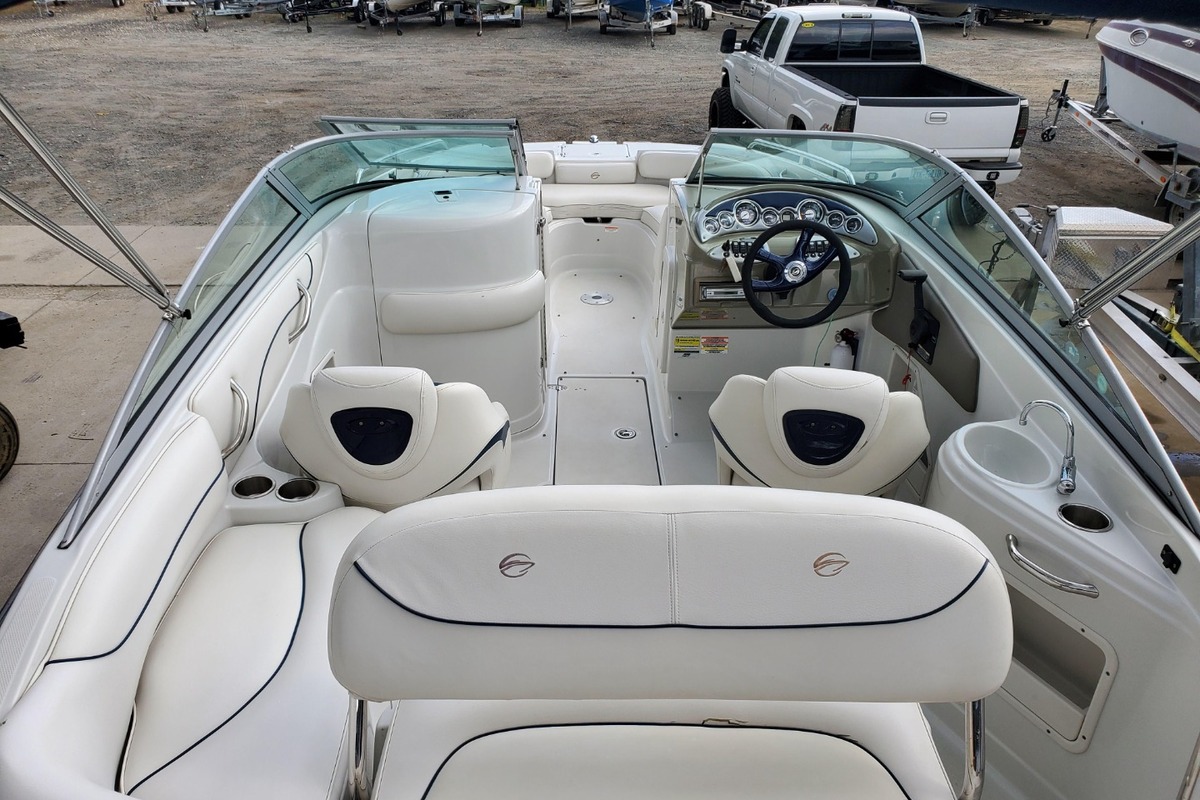 2007 Crownline 220 EX, 2