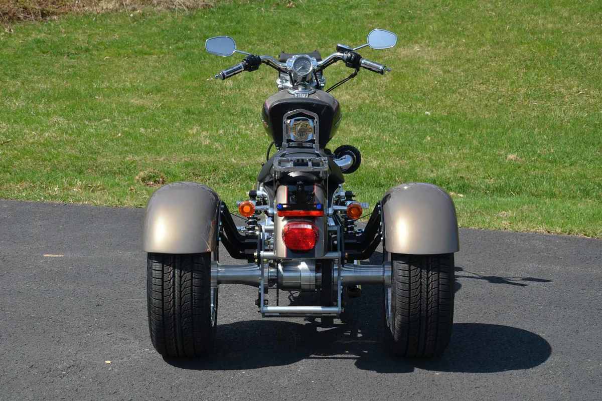 2004 Harley-Davidson Sportster, 2
