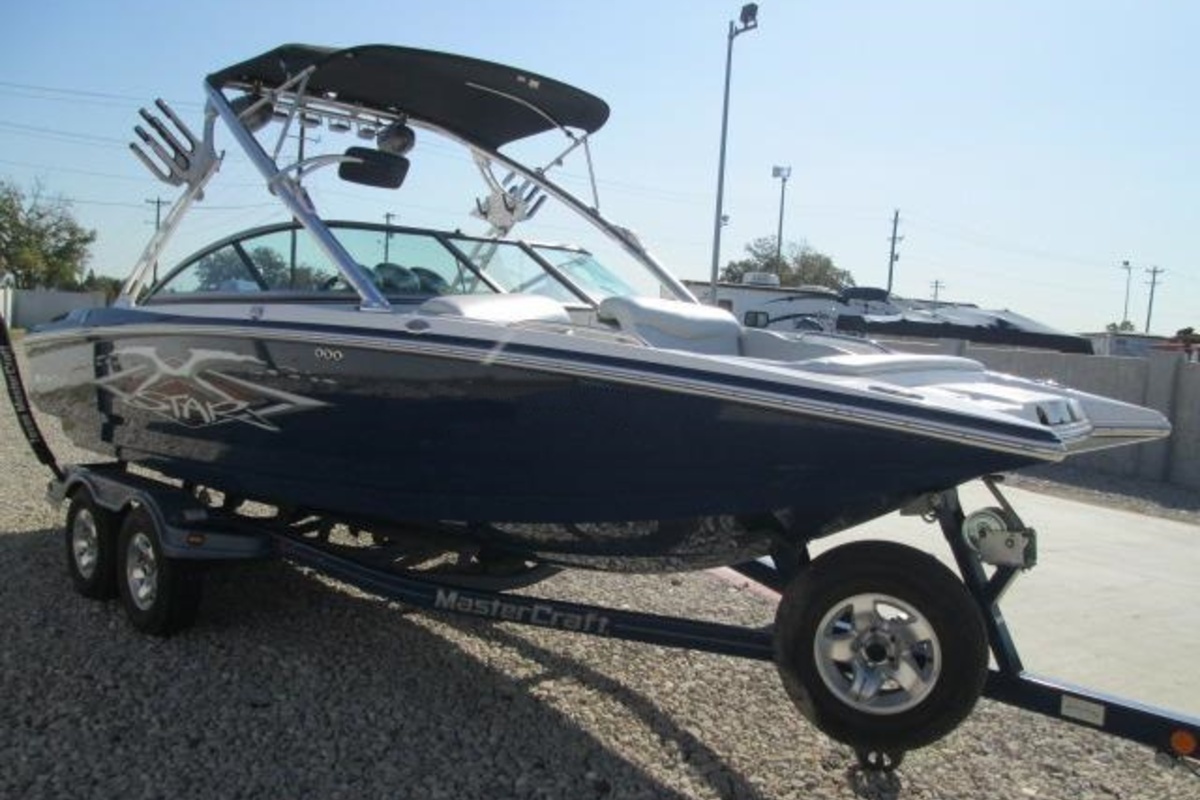2004 MasterCraft Xstar, 4