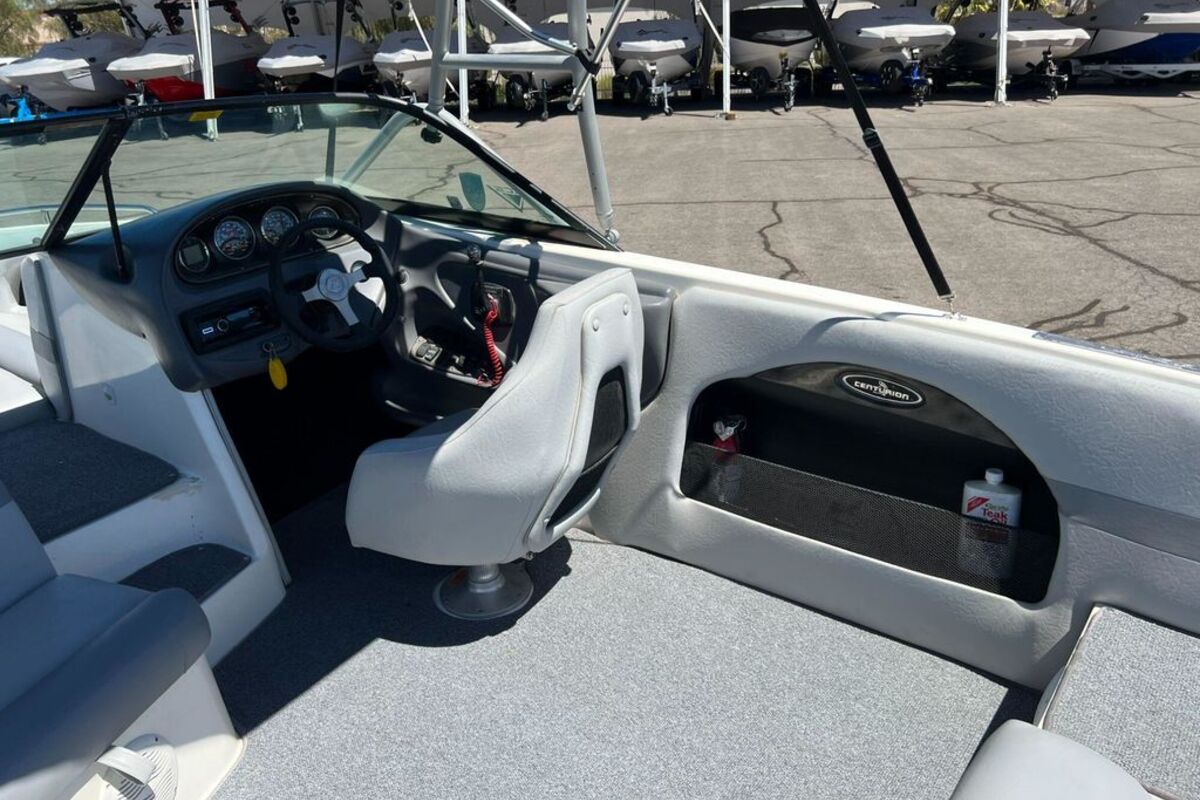 2002 Centurion Typhoon, 6