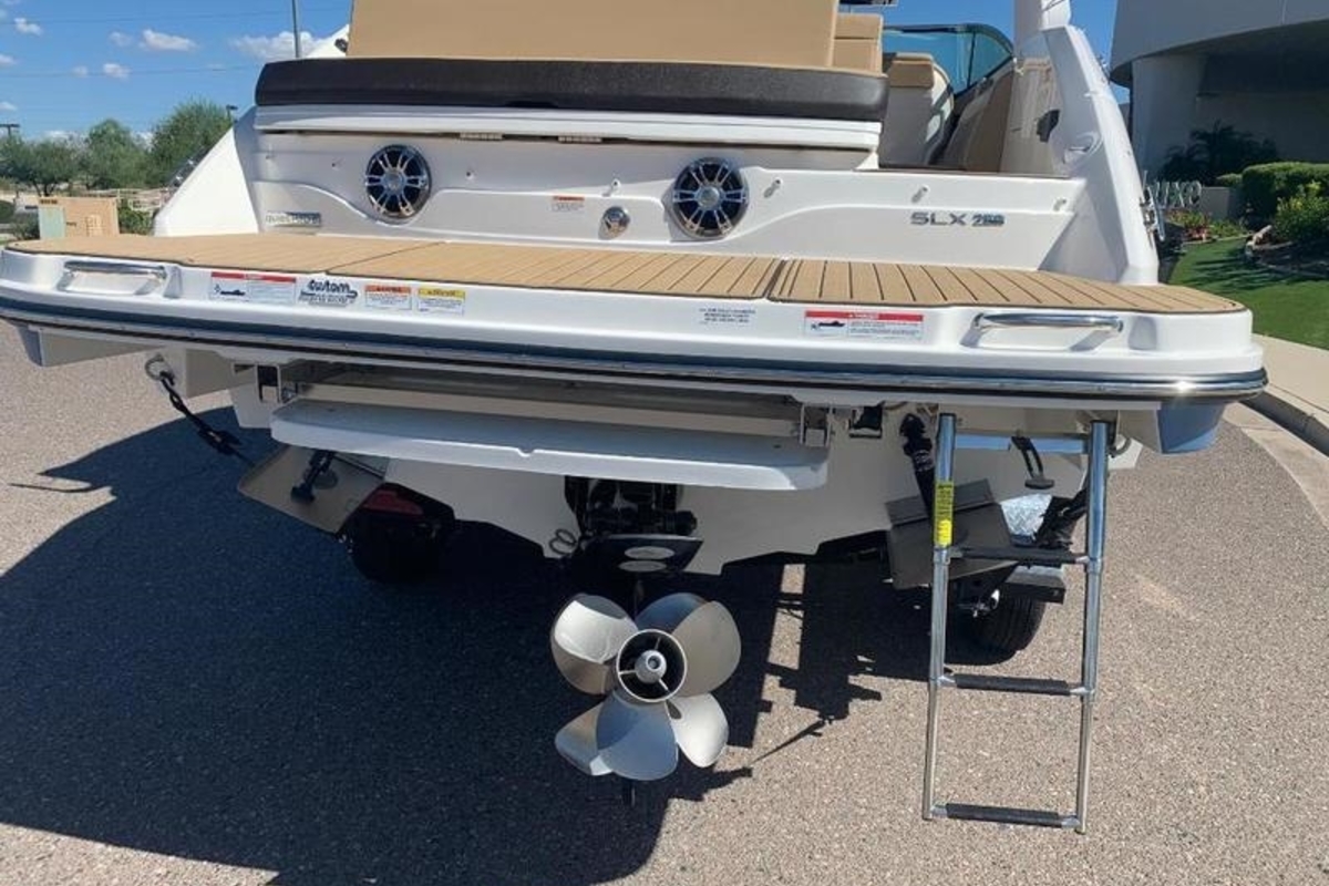 2021 Sea Ray SLX 250, 9