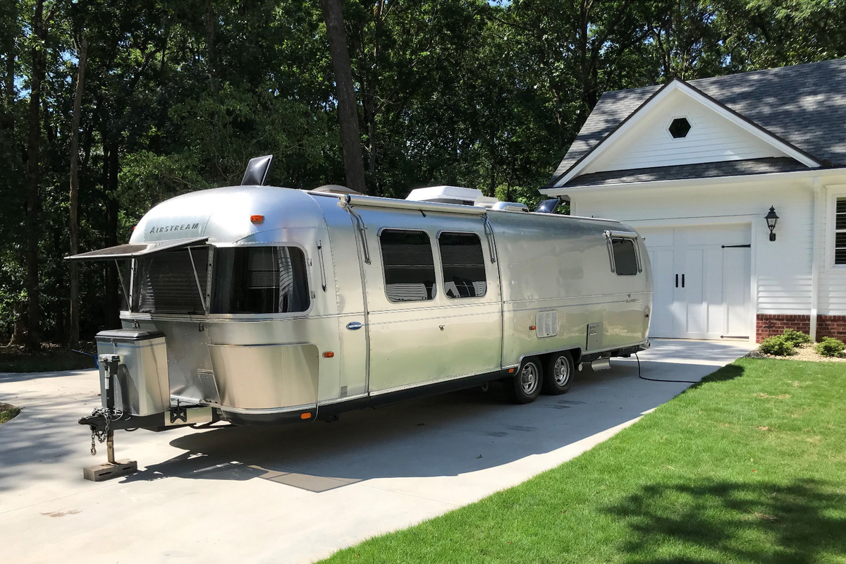 2003 Airstream Classic 30 With Slide Out in Hartwell, GA