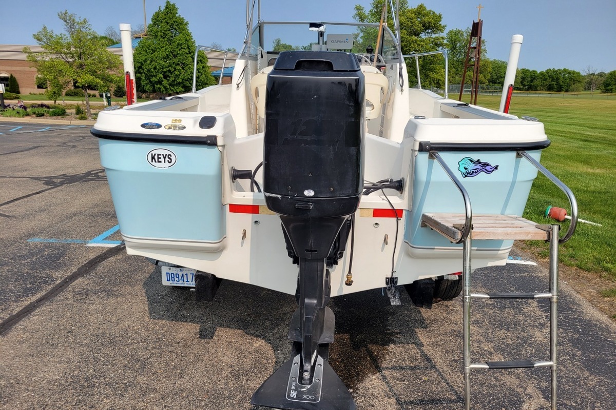 2006 Bayliner Trophy 1802 WA, 7