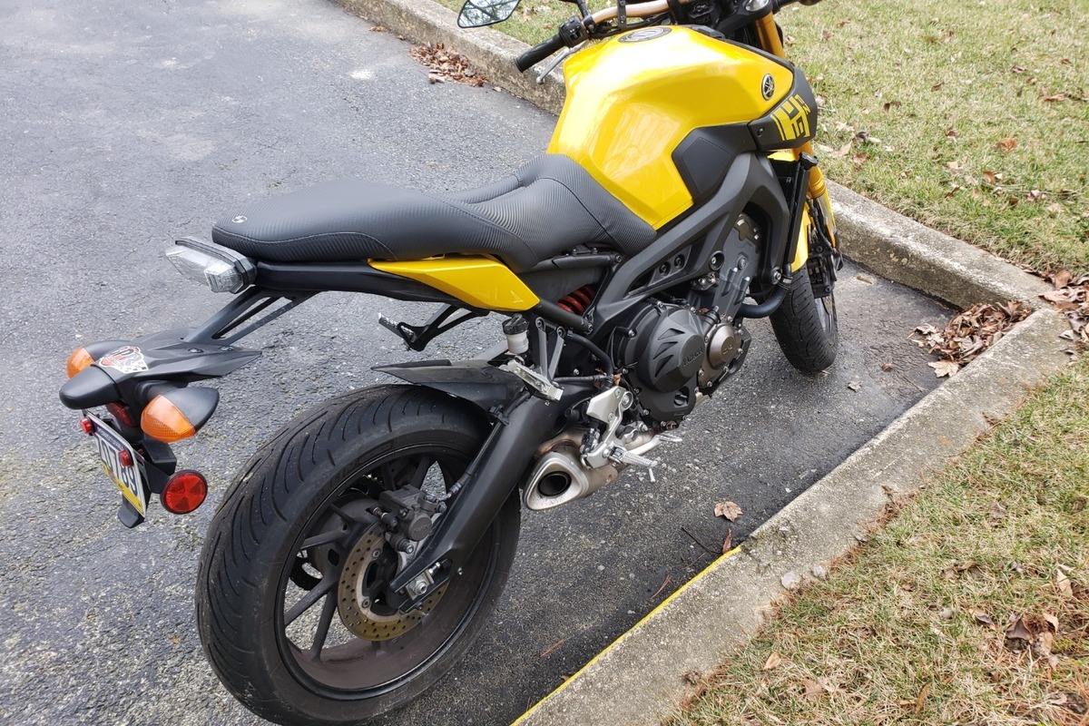 2015 Yamaha FZ-09, 7