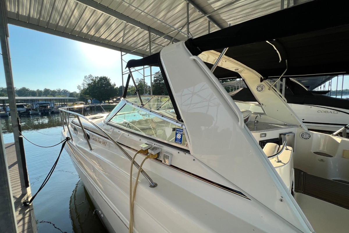 2002 Rinker 342 Fiesta Vee, 18