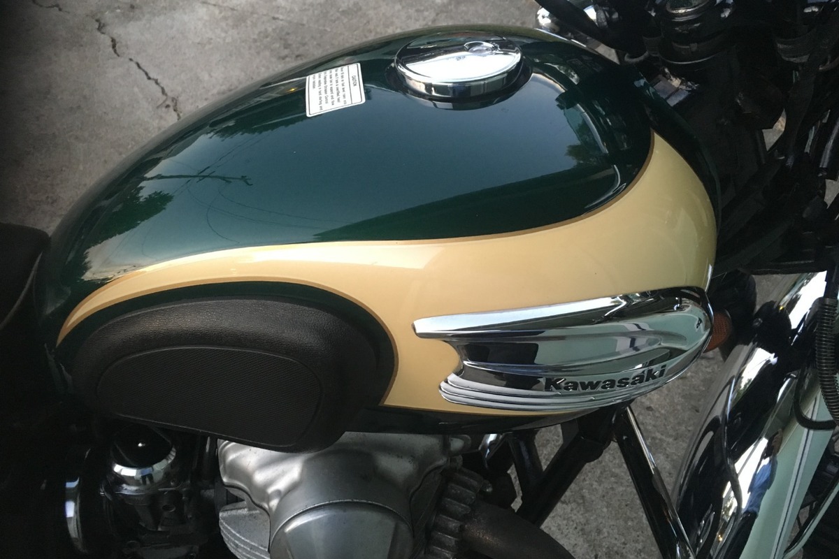 2001 Kawasaki W650, 9