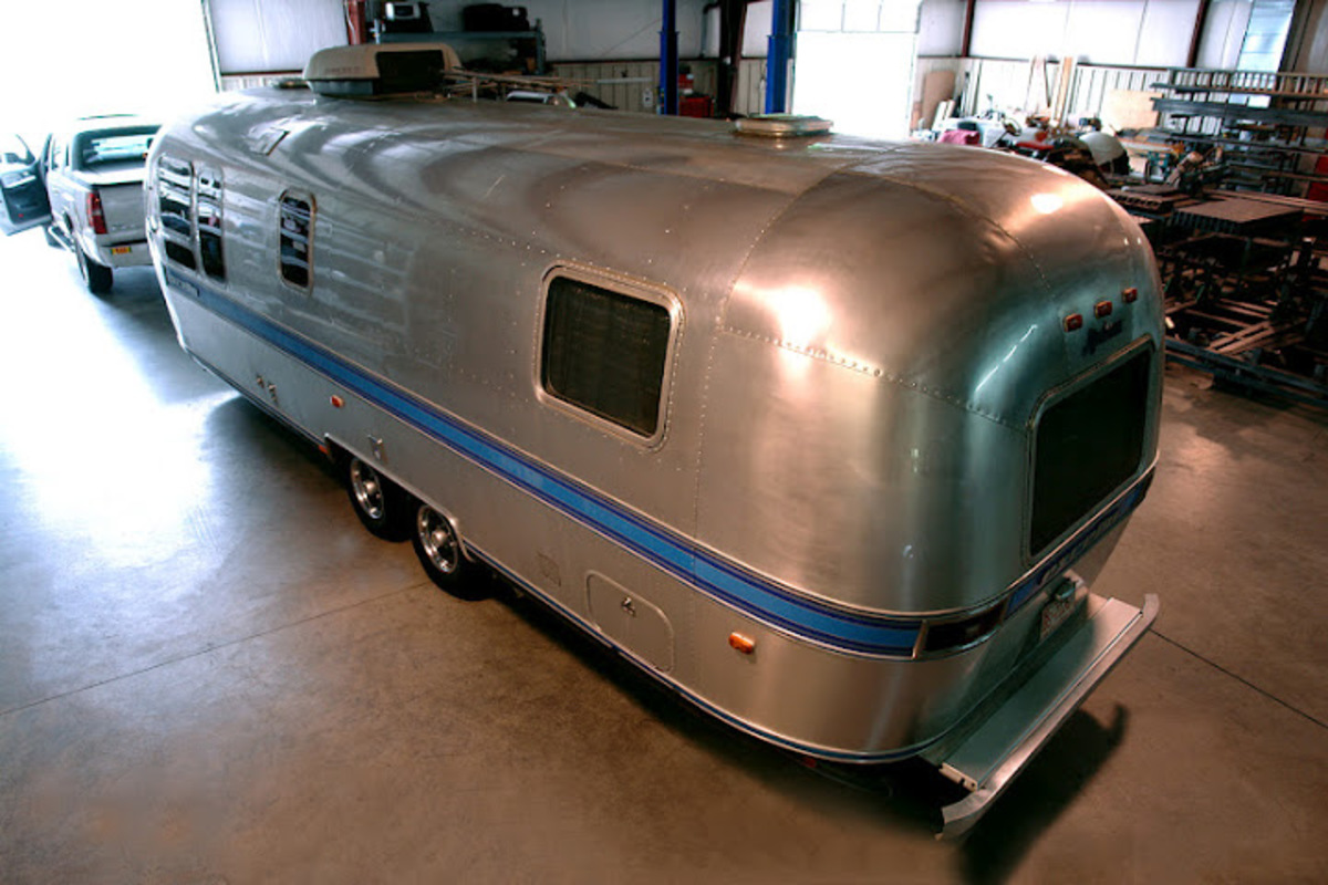 1988 AIRSTREAM Excella, 0