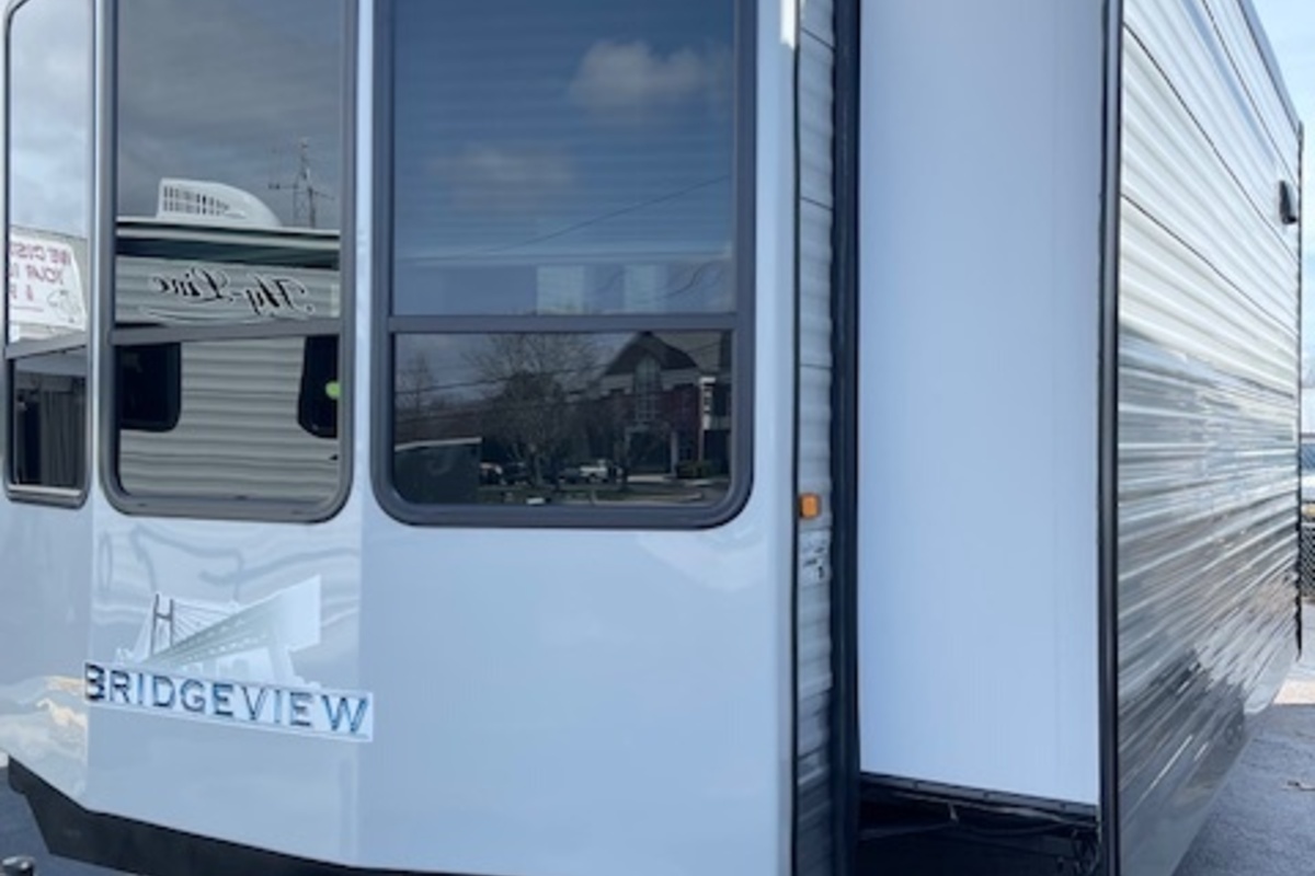 2023 HL ENTERPRISE BRIDGEVIEW  39BVIK2B, 2