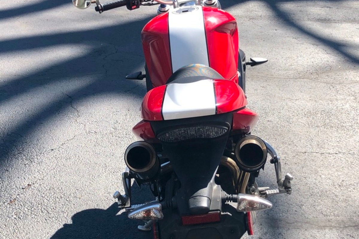 2011 Triumph Speed Triple Special Edition, 3