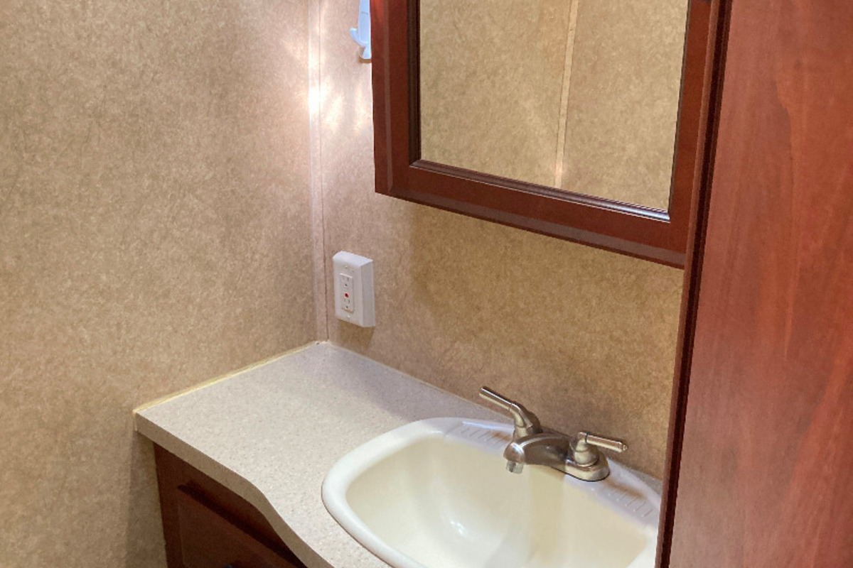 2013 Forest River Lexington 283 GTS, 17