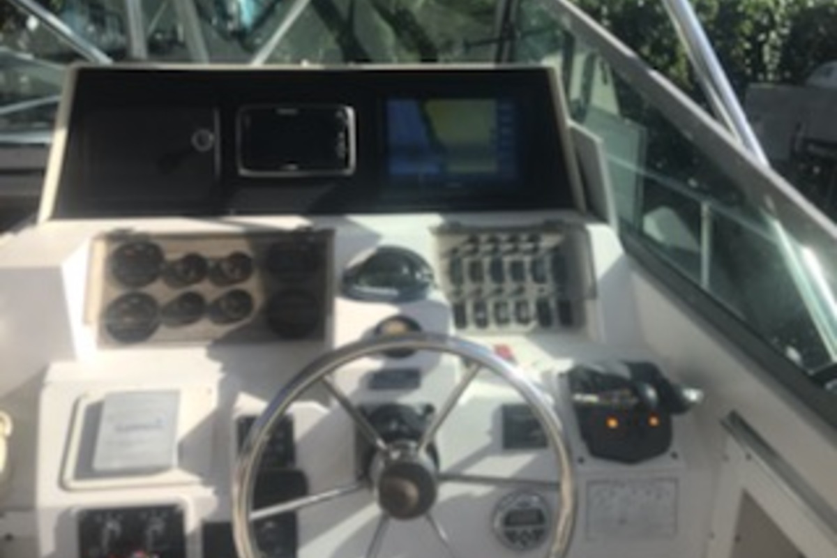 1990 Grady-White 28 Marlin, 3