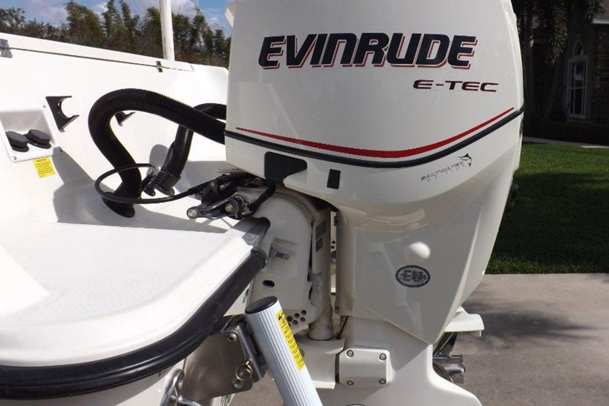 2007 Hydra-Sports Custom 2500 VX Vector Express, 17