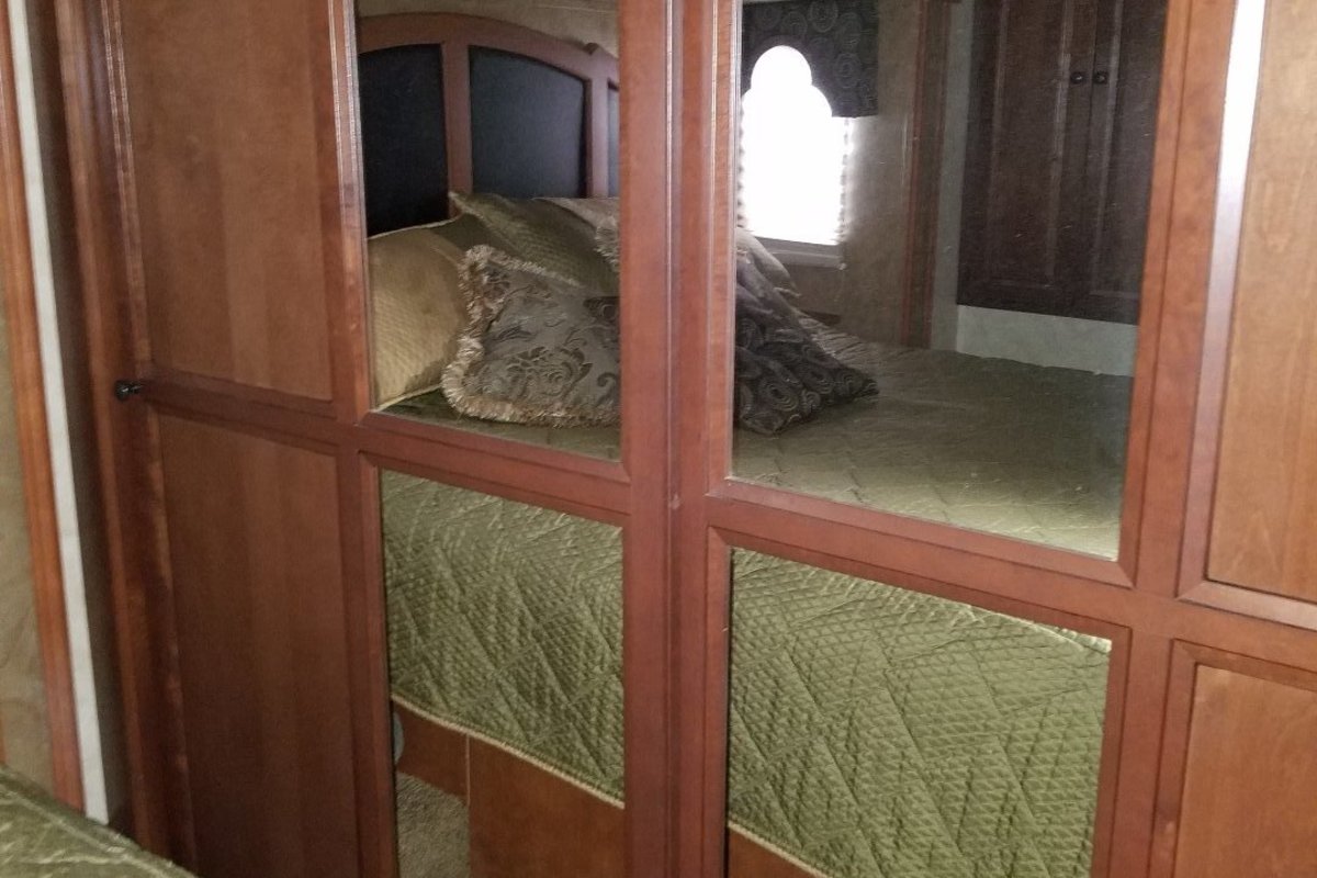2012 Forest River Cedar Creek 34RSLA, 21