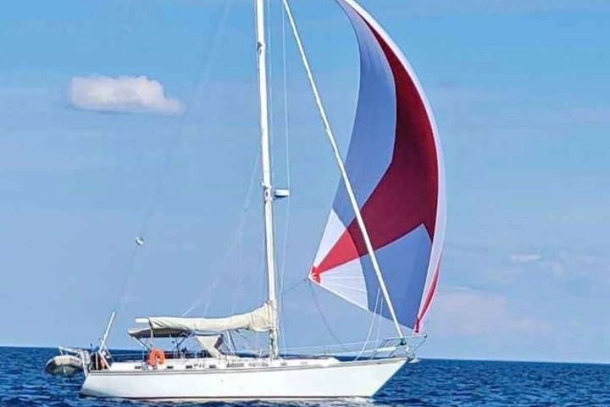 1985 Endeavour 42cc, 0