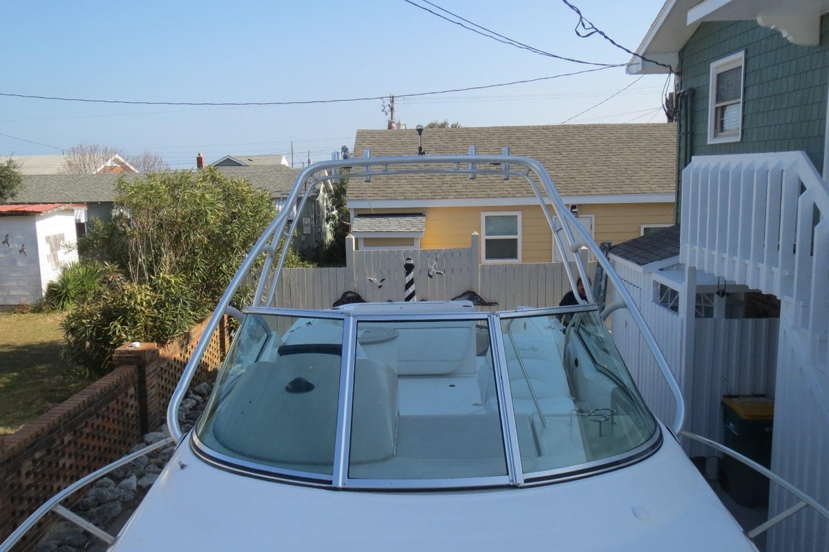 2007 Sea Ray 270 Amberjack, 1
