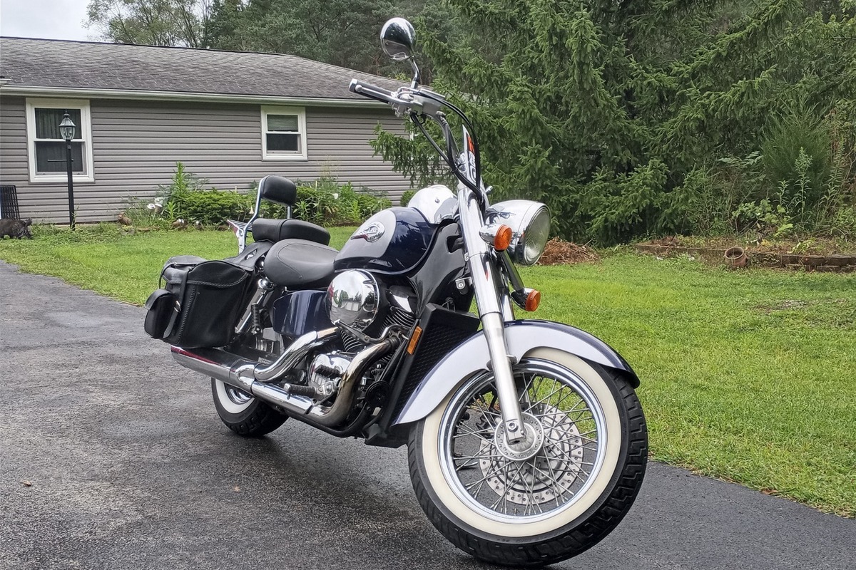 2001 Honda VT750 ACE, 1