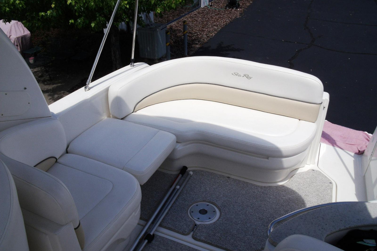 2008 Sea Ray 260 Sundancer, 4