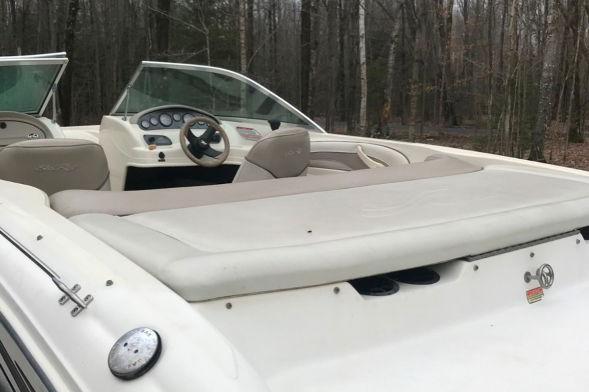 2003 Sea Ray 182 Bow Rider, 2