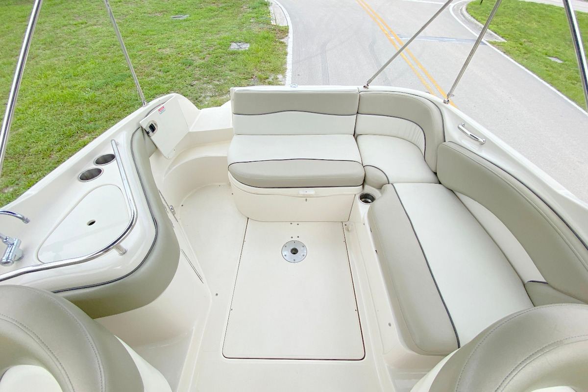 2006 Sea Ray 240 Sundeck, 17